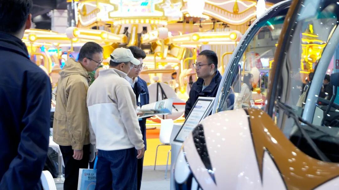 智趣出行，悦动未来！立博观光车亮相2025中国（郑州）旅游休闲娱乐产业博览会