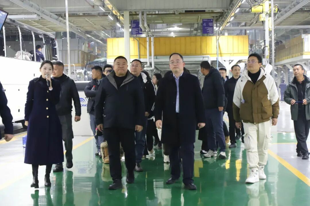 云南省旅游景区协会莅临立博考察交流，共探旅游交通新未来