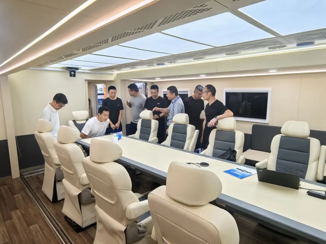 科技赋能应急指挥中枢，立博大型通信指挥车参展第四届长沙国际工程机械展览会