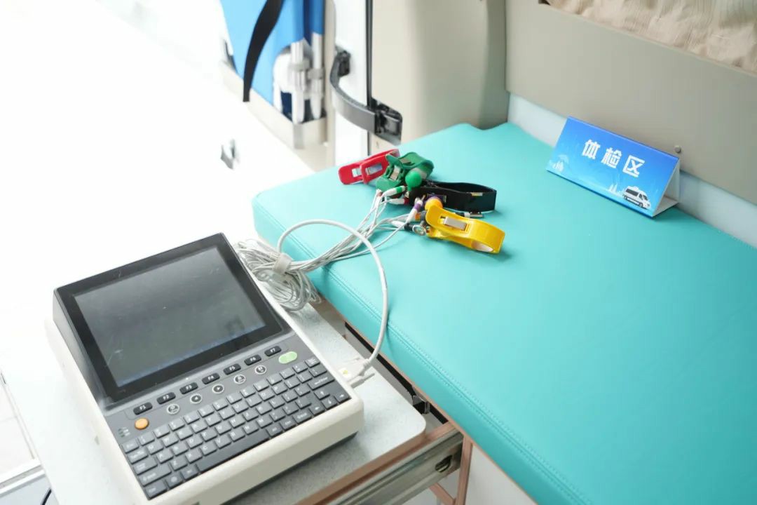 流动医疗暖民心·签约服务进万家! 立博民生体检巡诊车助力滑县医共体建设